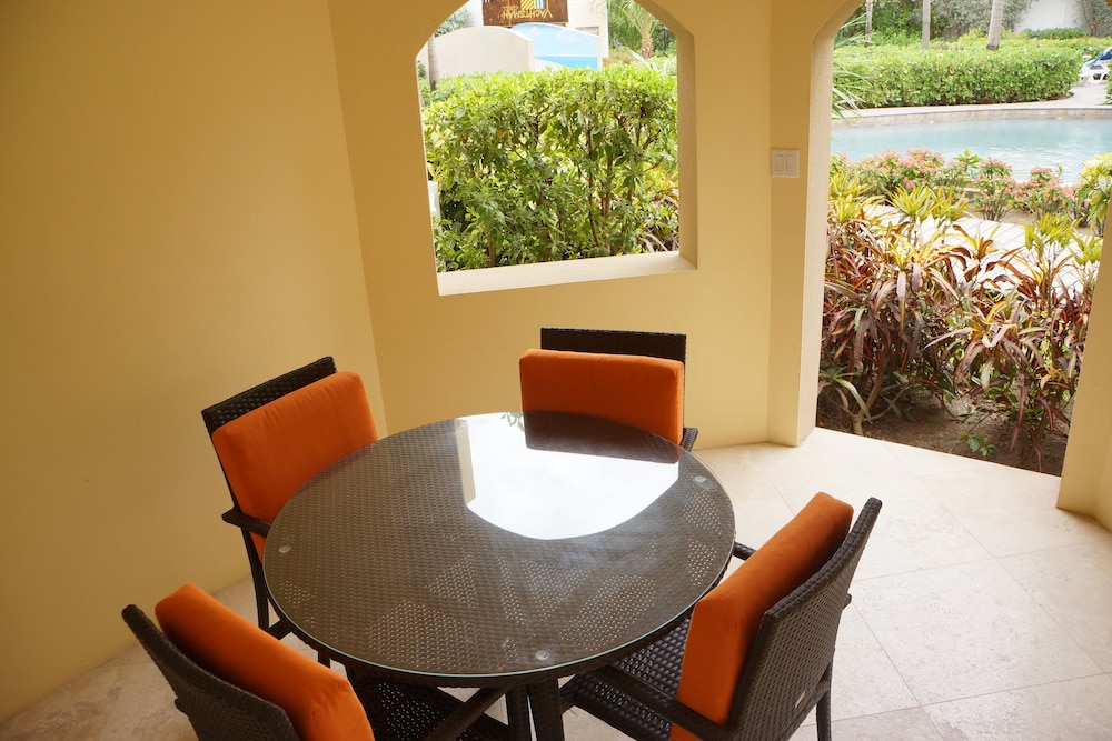 The Hamilton Beach Villas & Spa 23/50