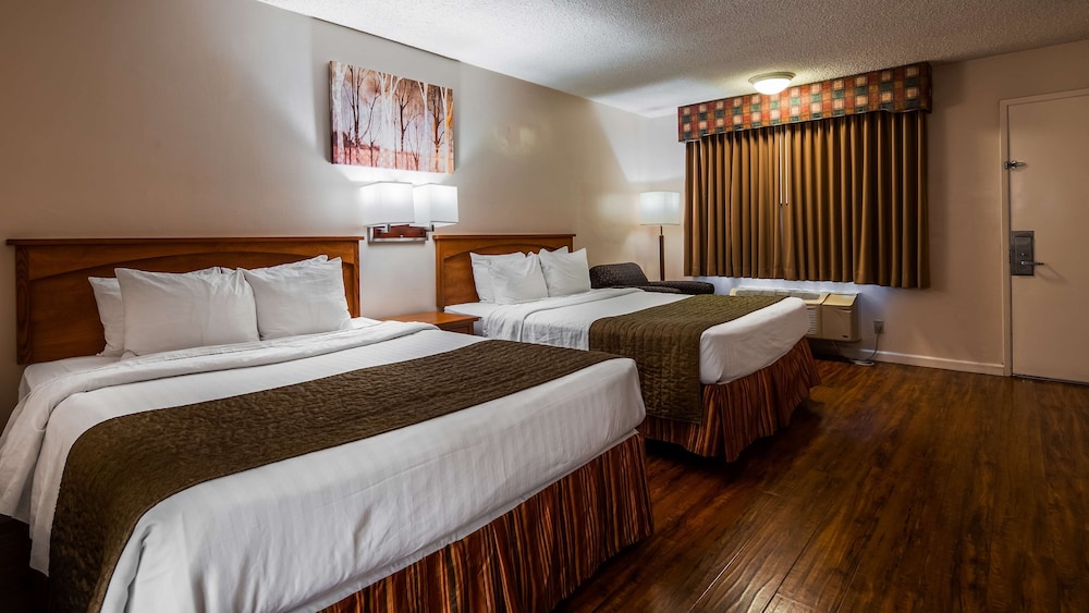 Standard, 2 Queen Beds