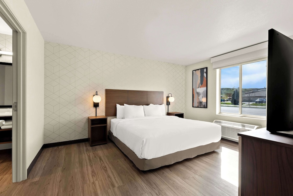 Everhome Suites Nampa Boise 3/32