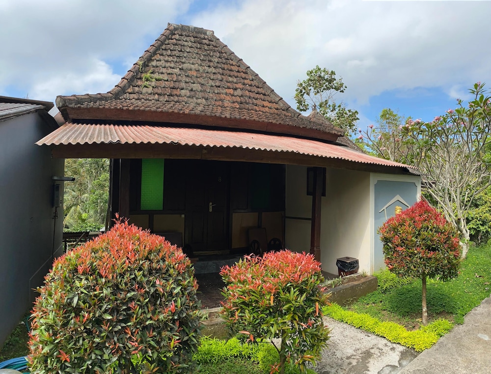 Kampoeng Joglo Ijen Banyuwangi 4/46