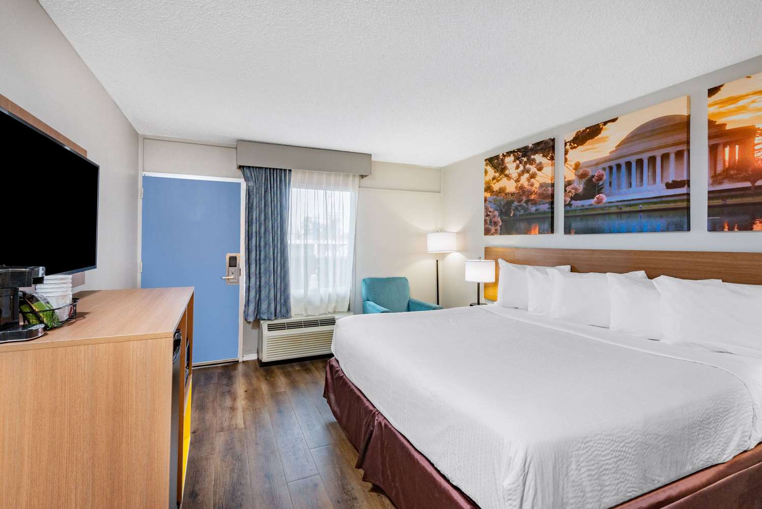 Days Inn By Wyndham Charlottesville/University Area 13/43