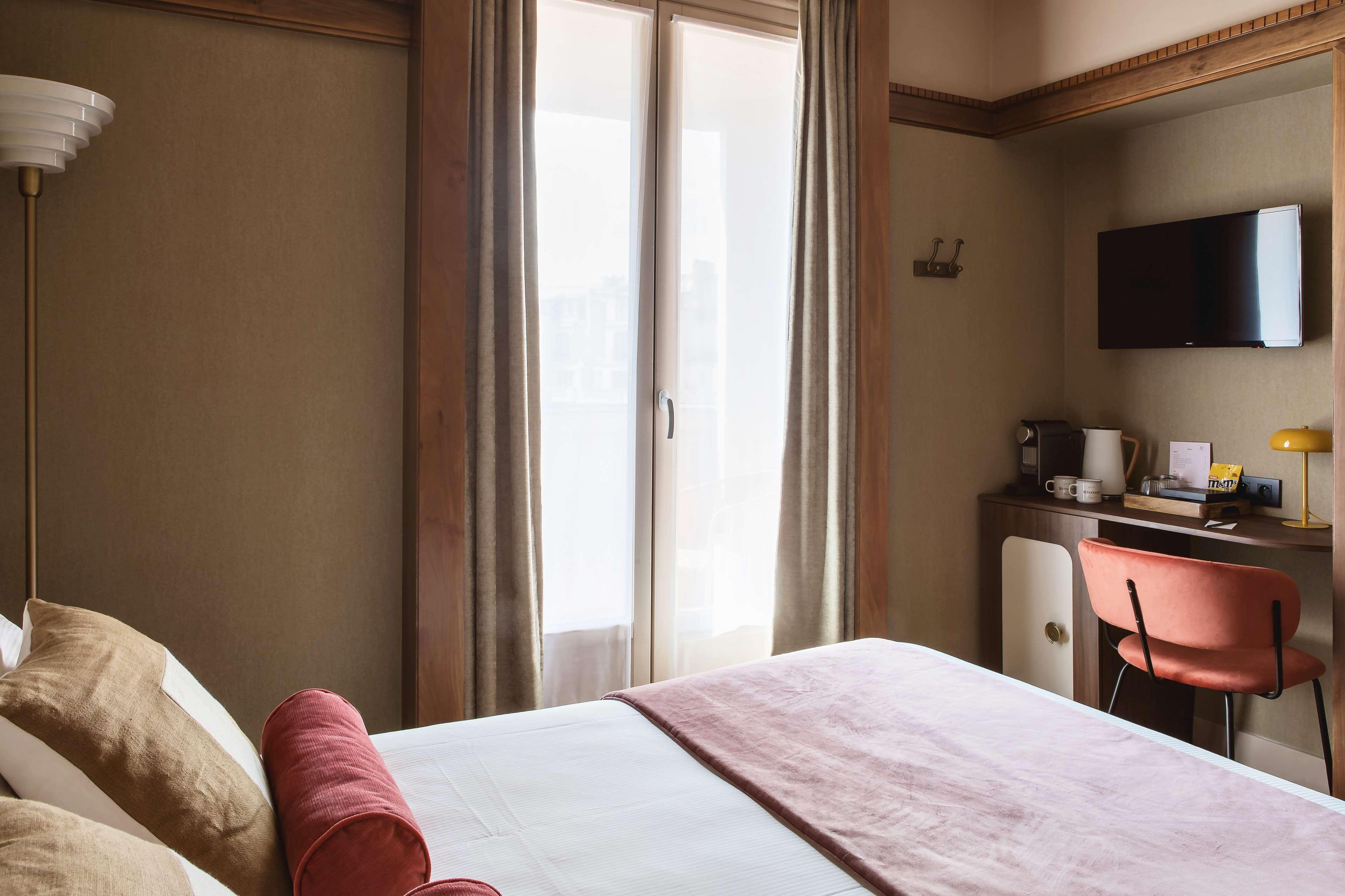 Classic Double Florida Rose، Hotel Mercedes 2/10