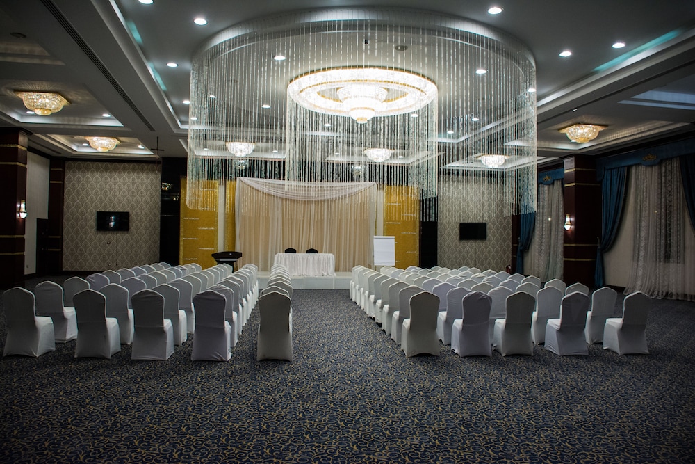 Jewel Sports City Resort And Spa 47/58