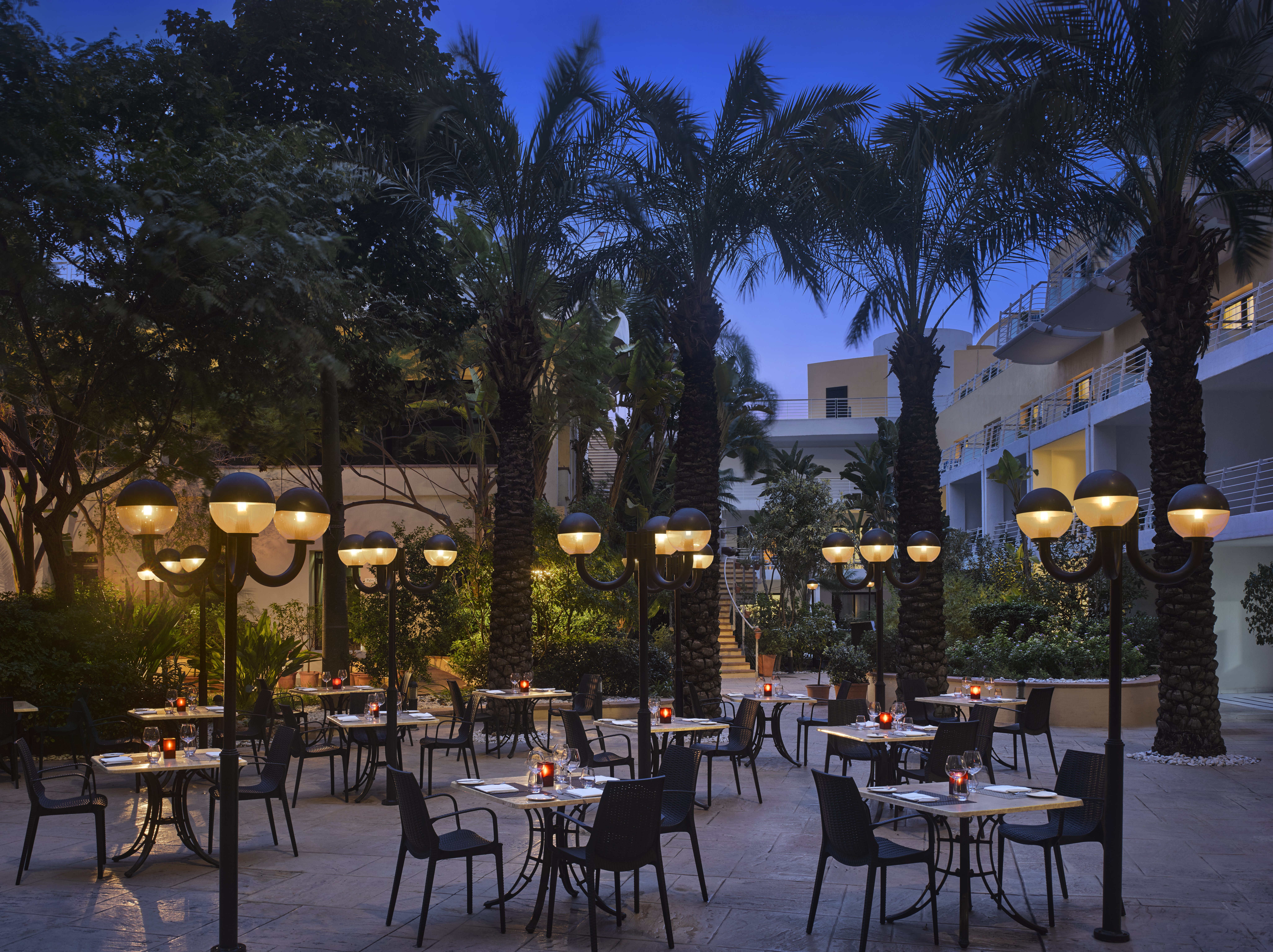 Intercontinental Malta 69/83