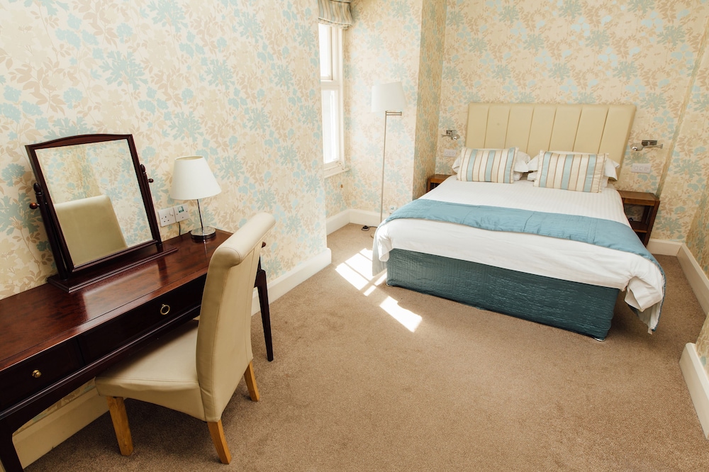 The Duke Of Cornwall Hotel 18/73