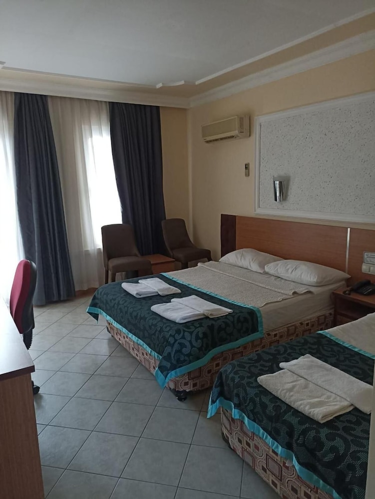 Hotel Sun Fire Beach 26/57