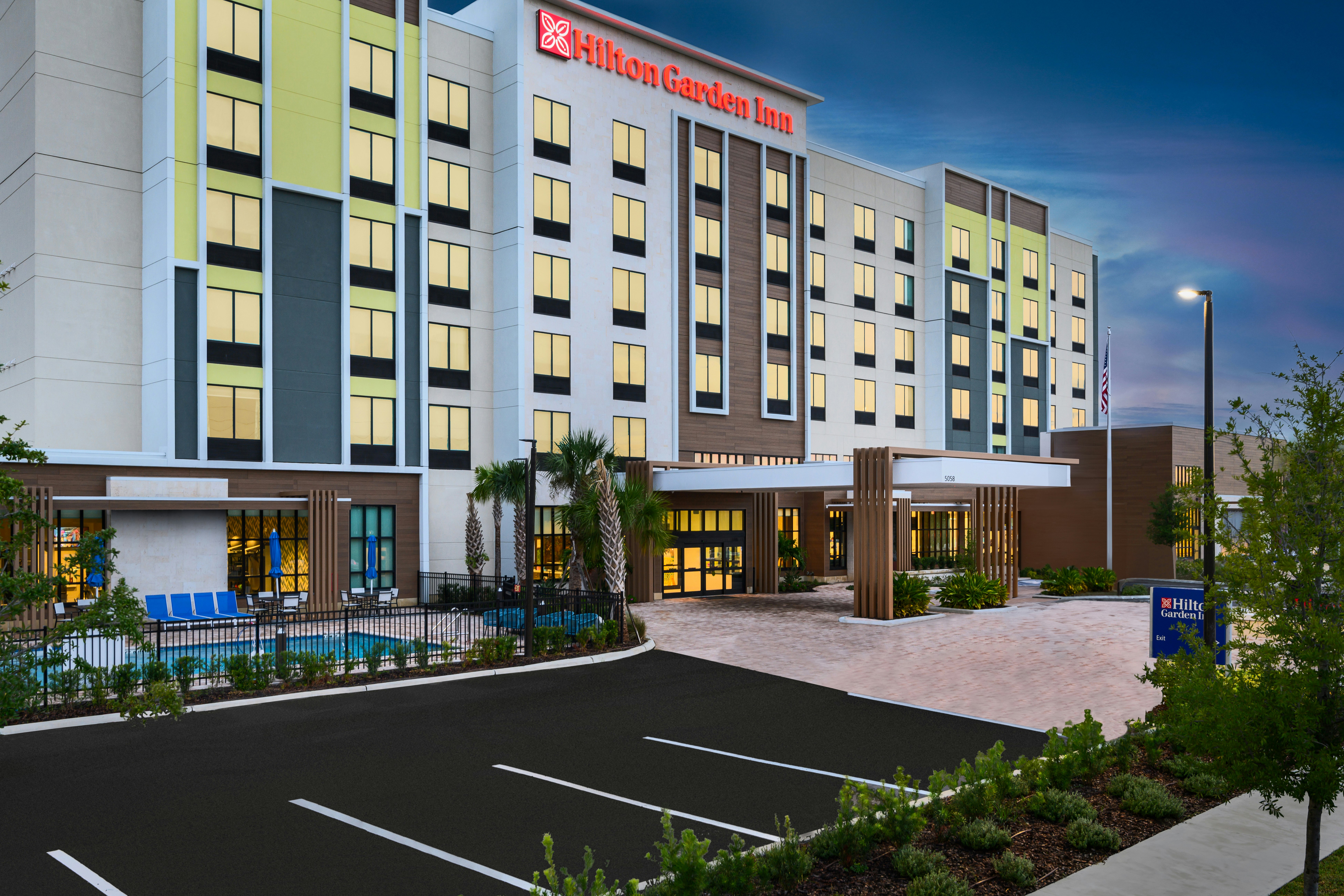 Hilton Garden Inn Millenia Near Universal Orlando Resort