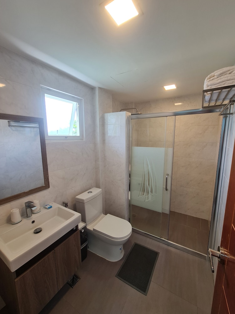 Marvins Seaside Inn 47/50