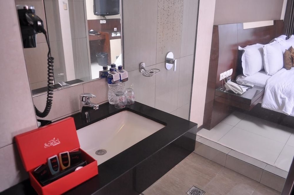 Scarlet Hotel Dago 20/21