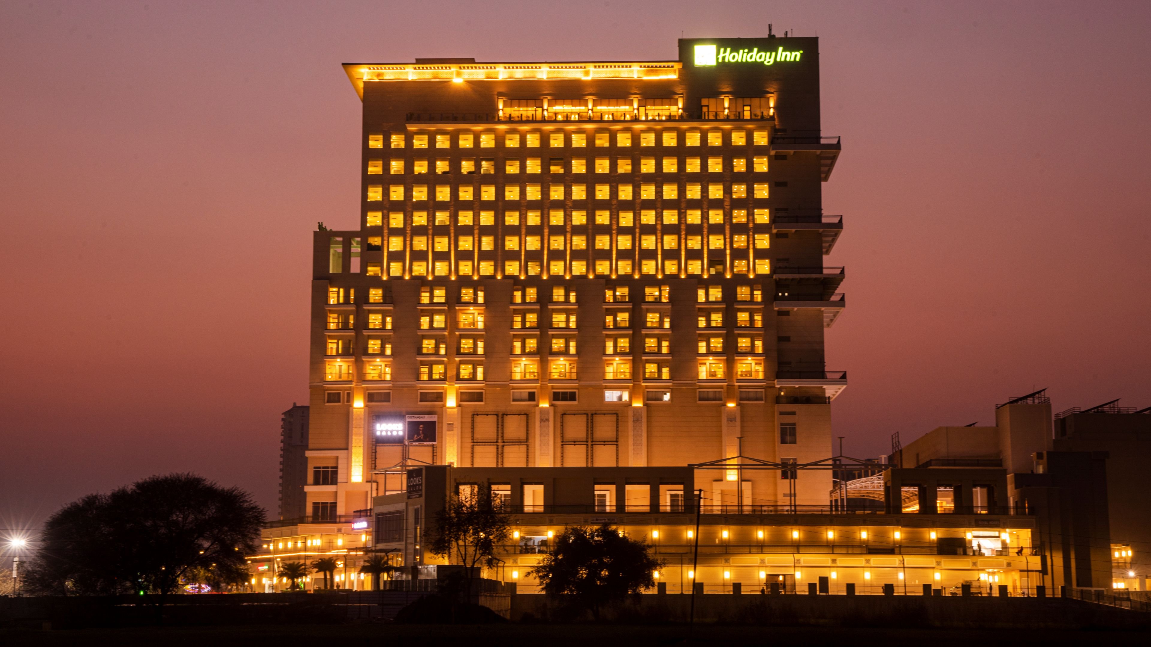 Holiday Inn Gurugram Sector 90 1/77