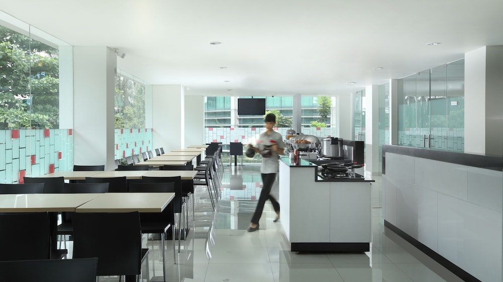 Amaris Hotel Padjajaran Bogor 20/28