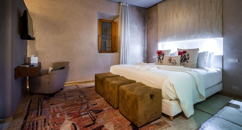 Riad Houma 7/50