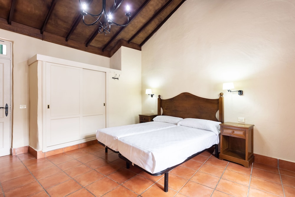 Hotel Rural El Patio 5/50
