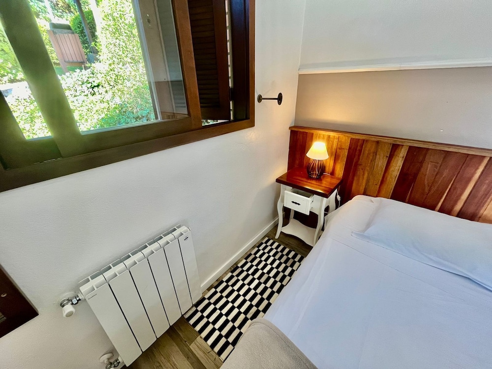 BASIC, DOUBLE BED