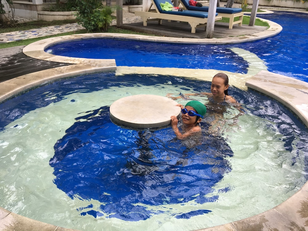 Artemis Villa And Hotel 21/46