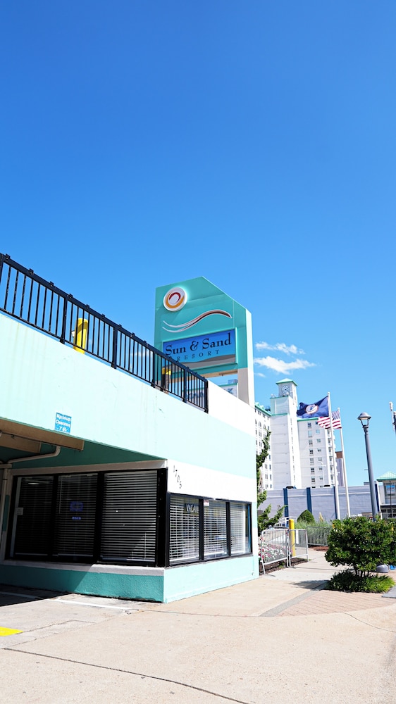The Dolphin Inn 6/63