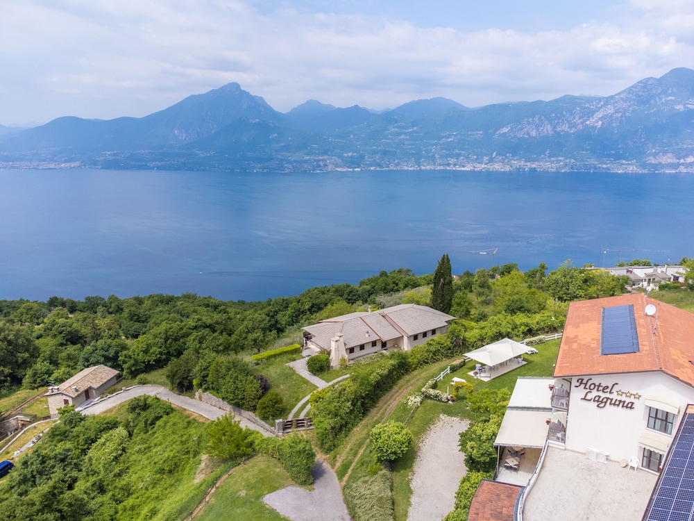 Hotel Laguna San Zeno 36/50