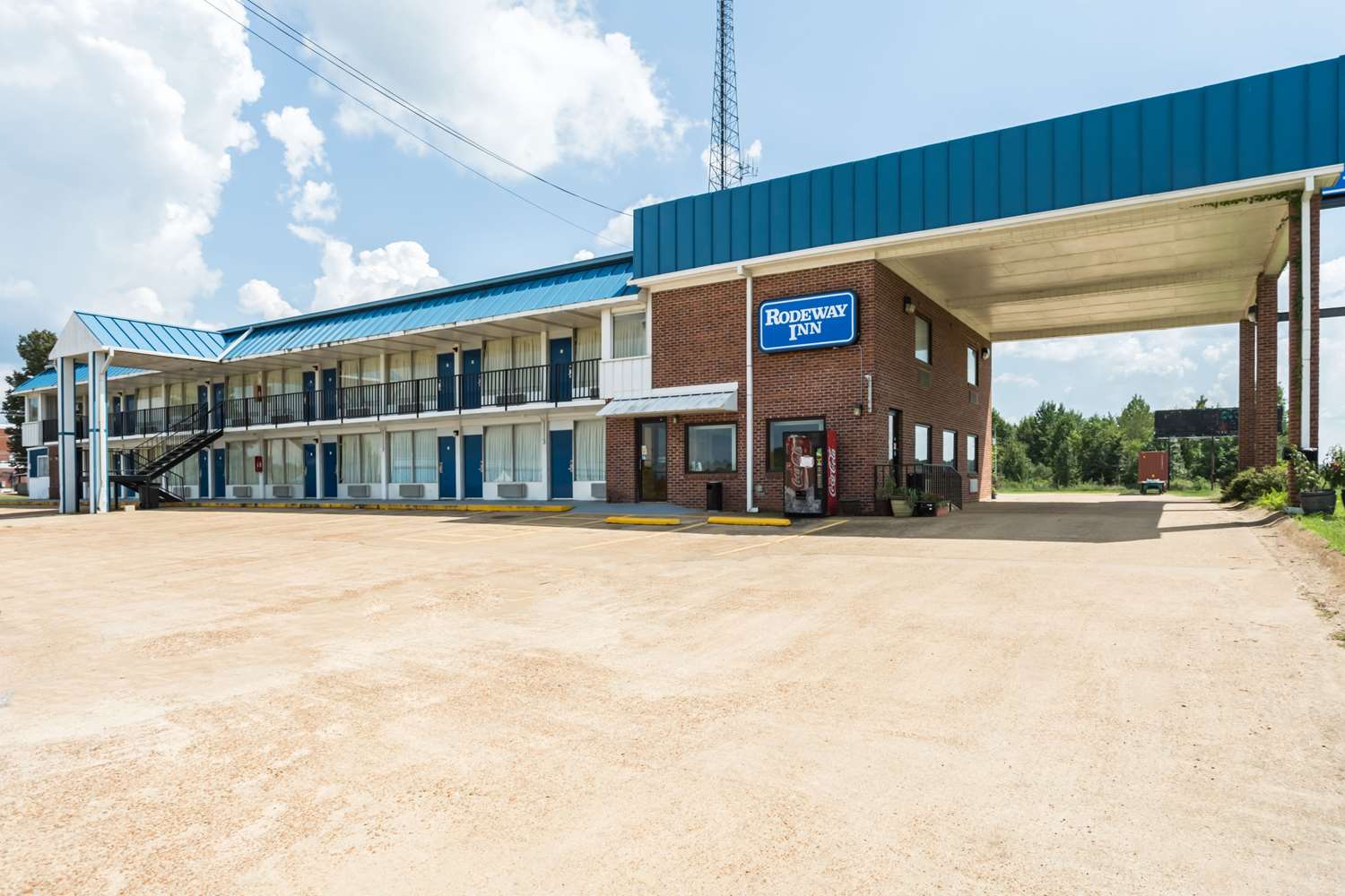 Rodeway Inn Sardis MS 17/20