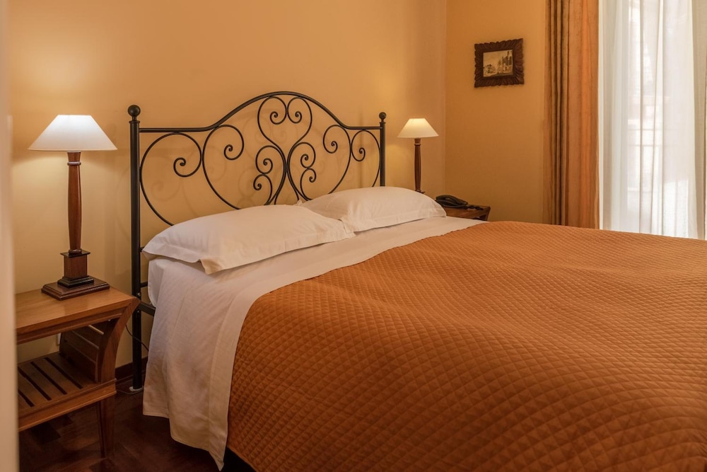 Palazzo Pantaleo 16/53