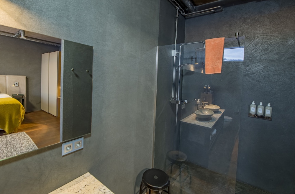 360 Boutique Hotel 48/49