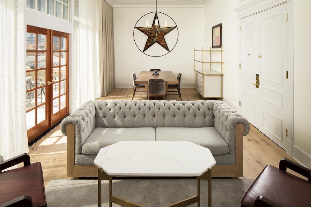 The Driskill In the Unbound Collection By Hyatt 33/50