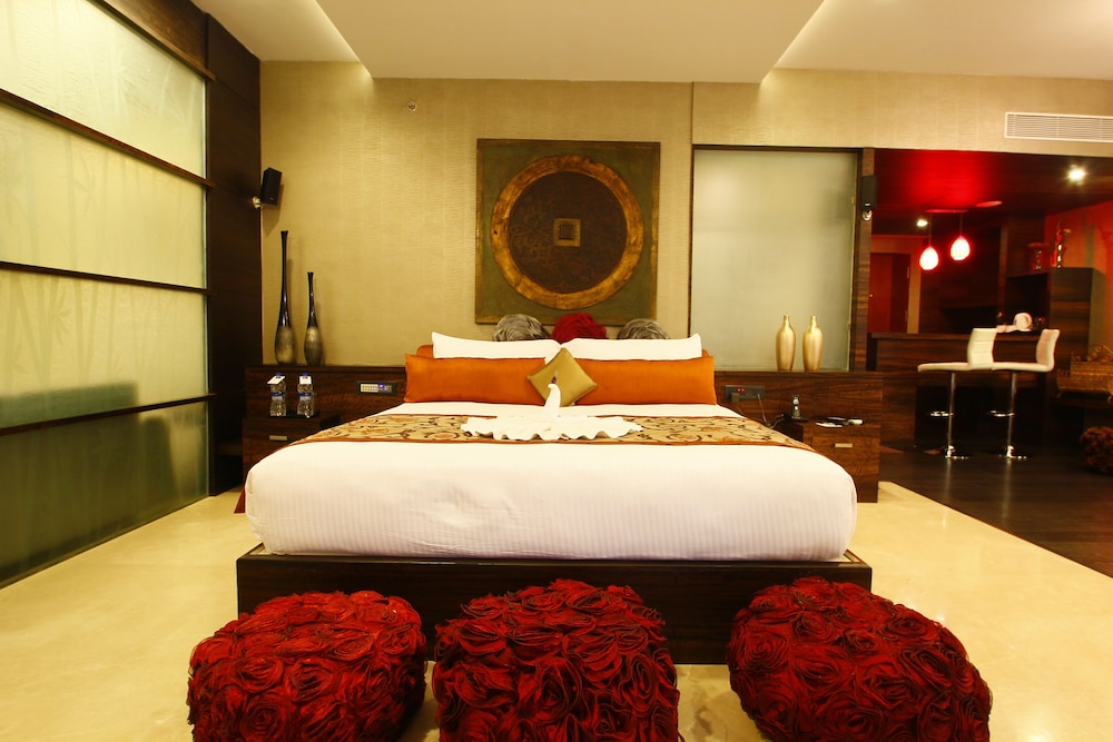 Grand Estancia 38/56