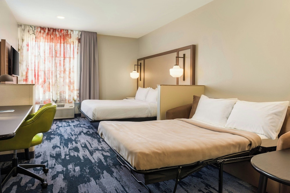 جناح بسرير كينج مع أريكة، Fairfield Inn And Suites By Marriott Fairfield Napa Valley 2/4