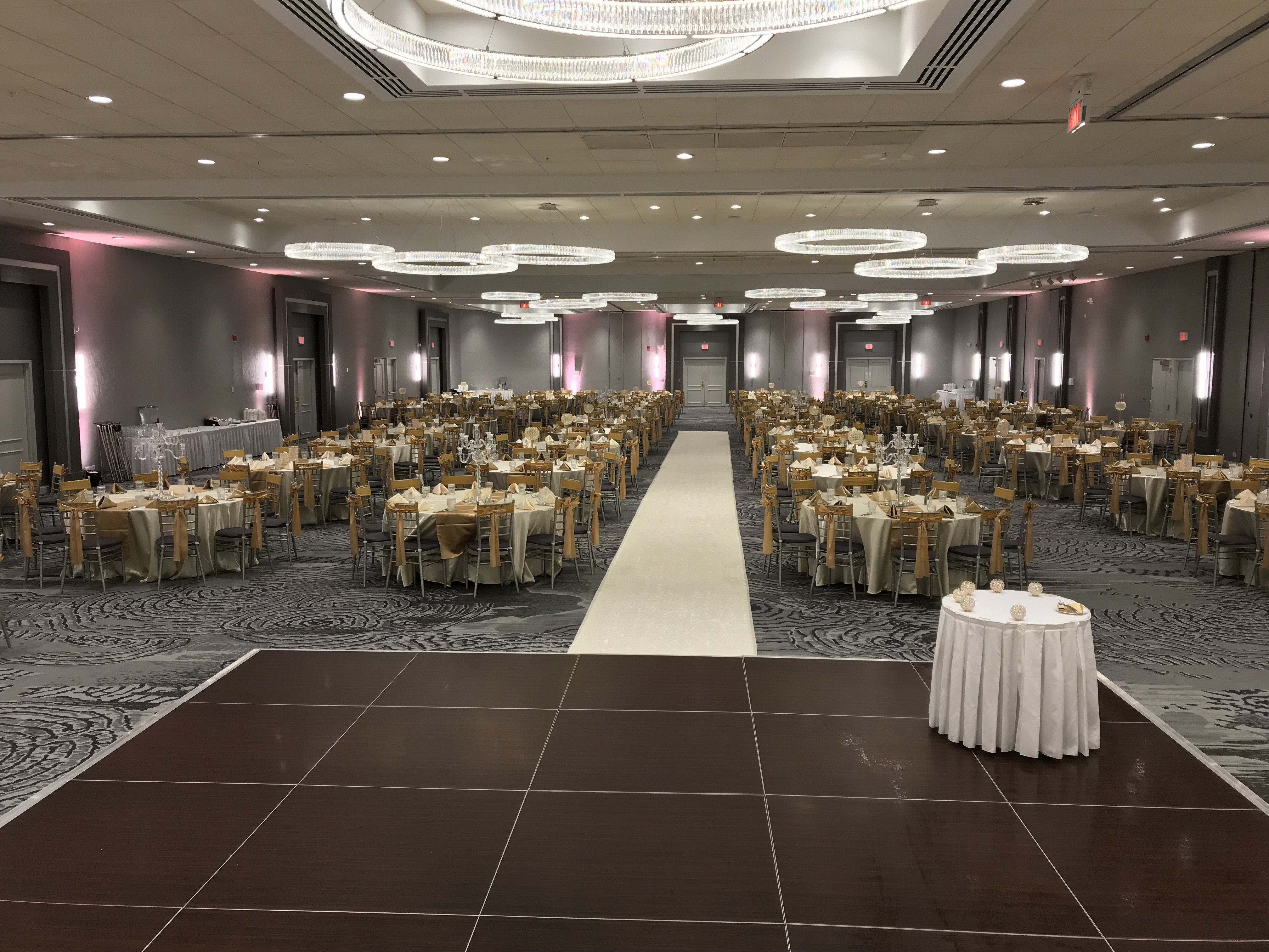 Holiday Inn Chicago Nw Crystal Lk Conv Ctr 43/63