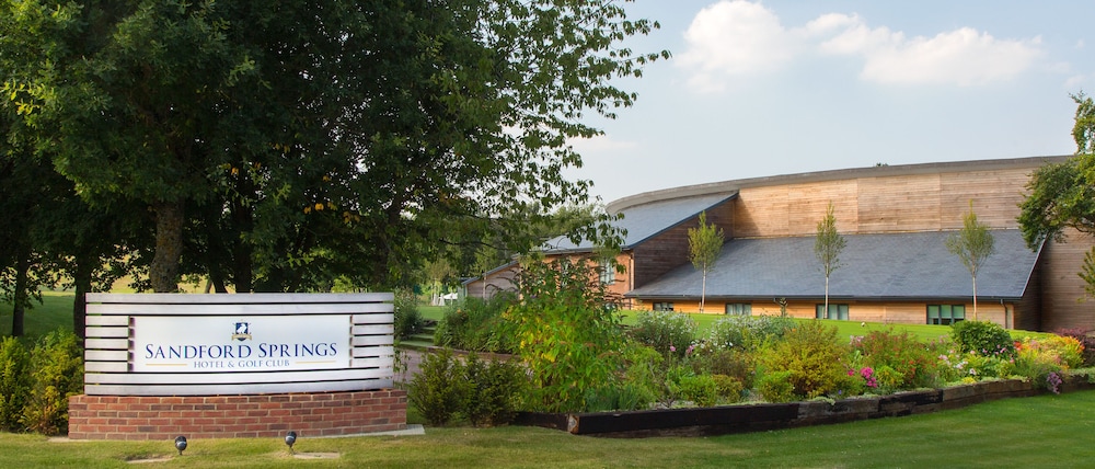 Sandford Springs Hotel & Golf Club 43/50