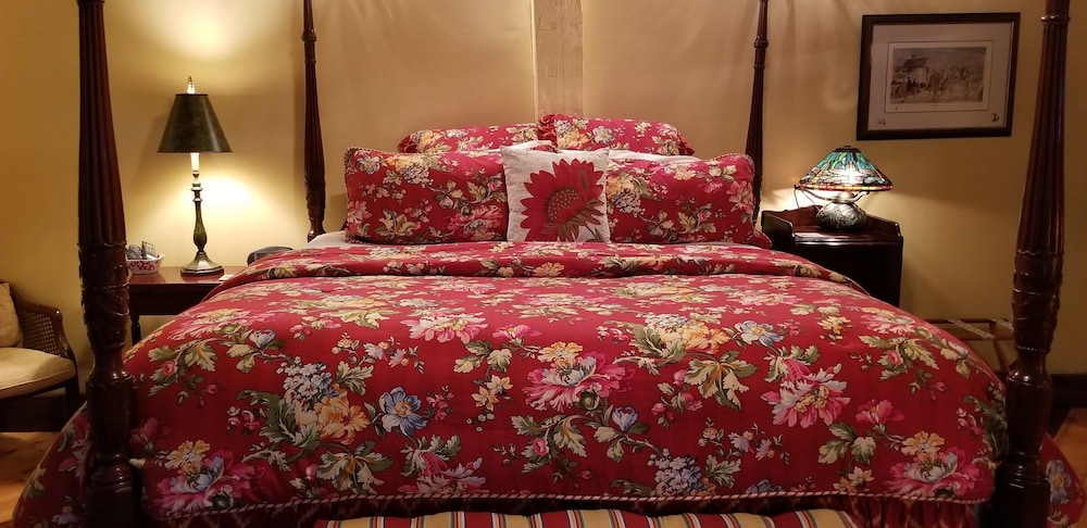 Inn at Clearwater Pond 10/51