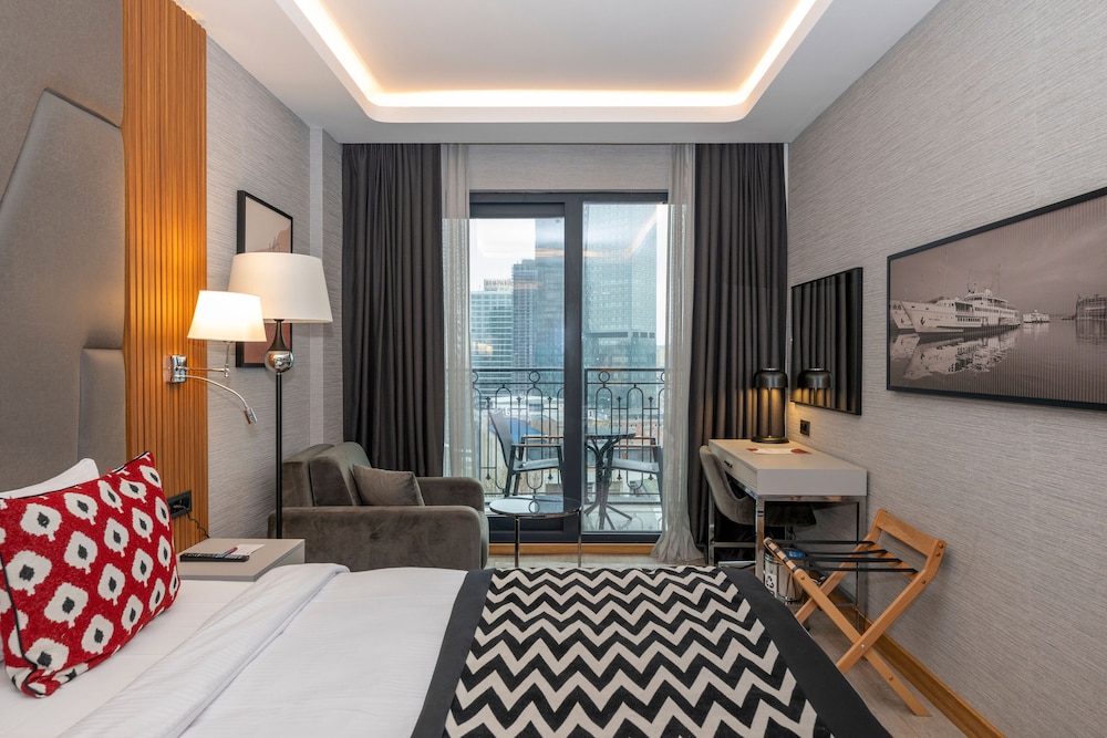 Ramada Encore by Wyndham Istanbul Sisli 35/55