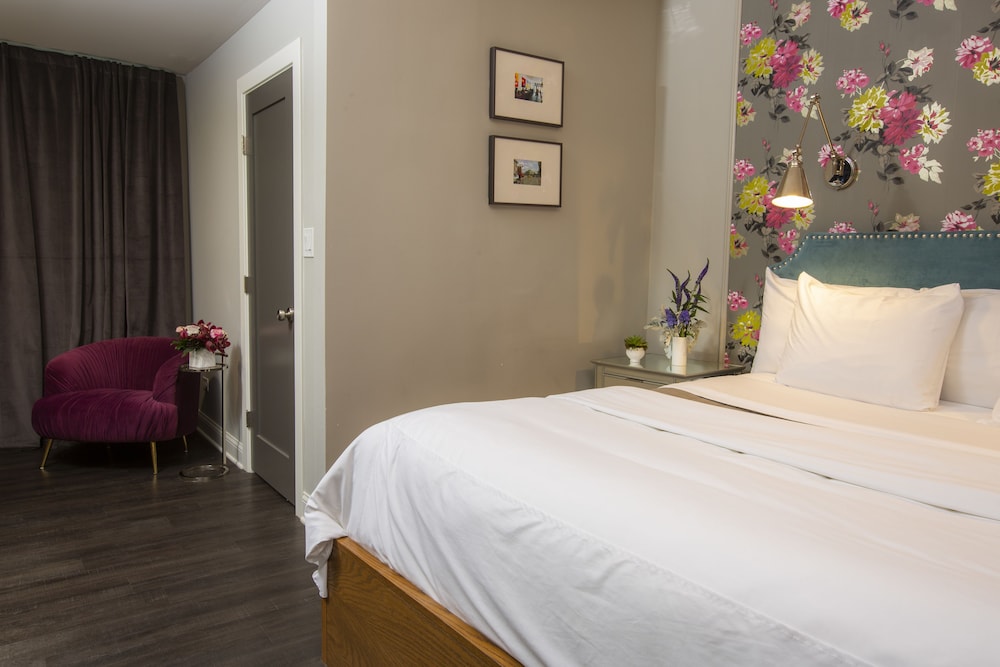 Wicker Park Inn 12/50