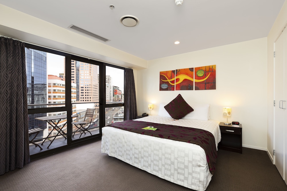 One Bedroom Apartment City View