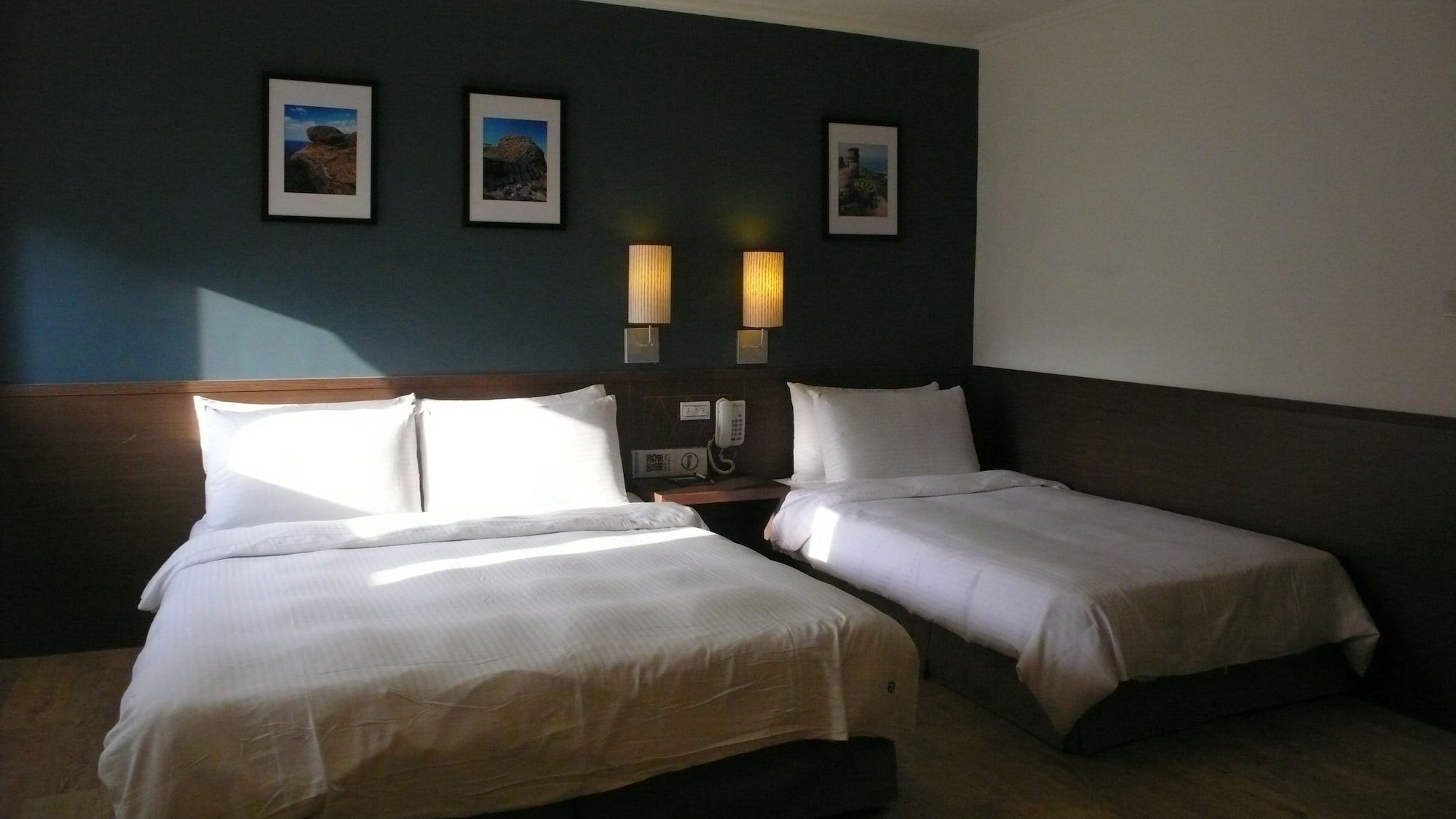 غرفة قياسية ثلاثية بسرير مزدوج وسرير فردي، MF Hotel Penghu 4/6