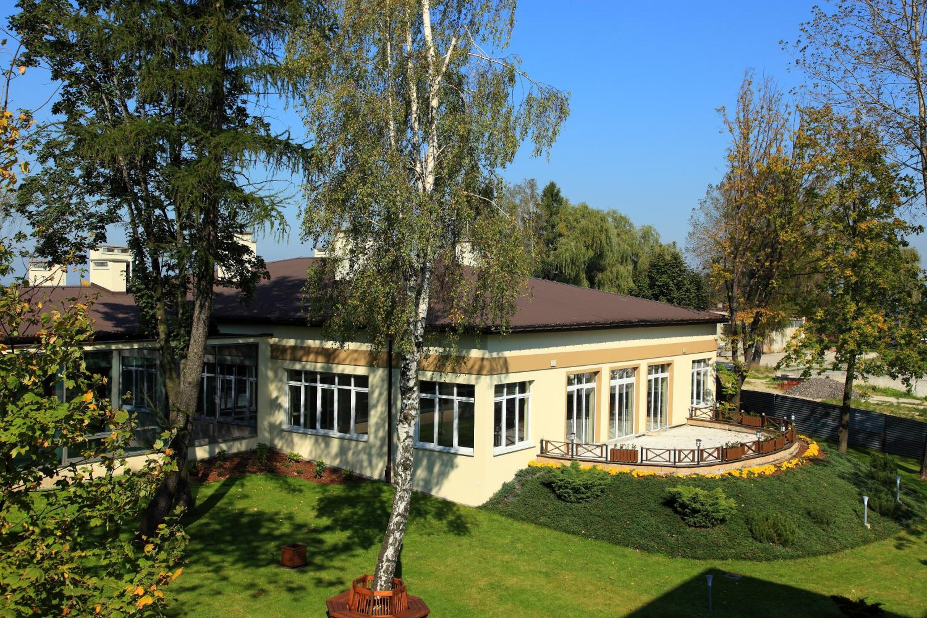 Radocza Park Active & Spa (50Km From Krakow) 23/25