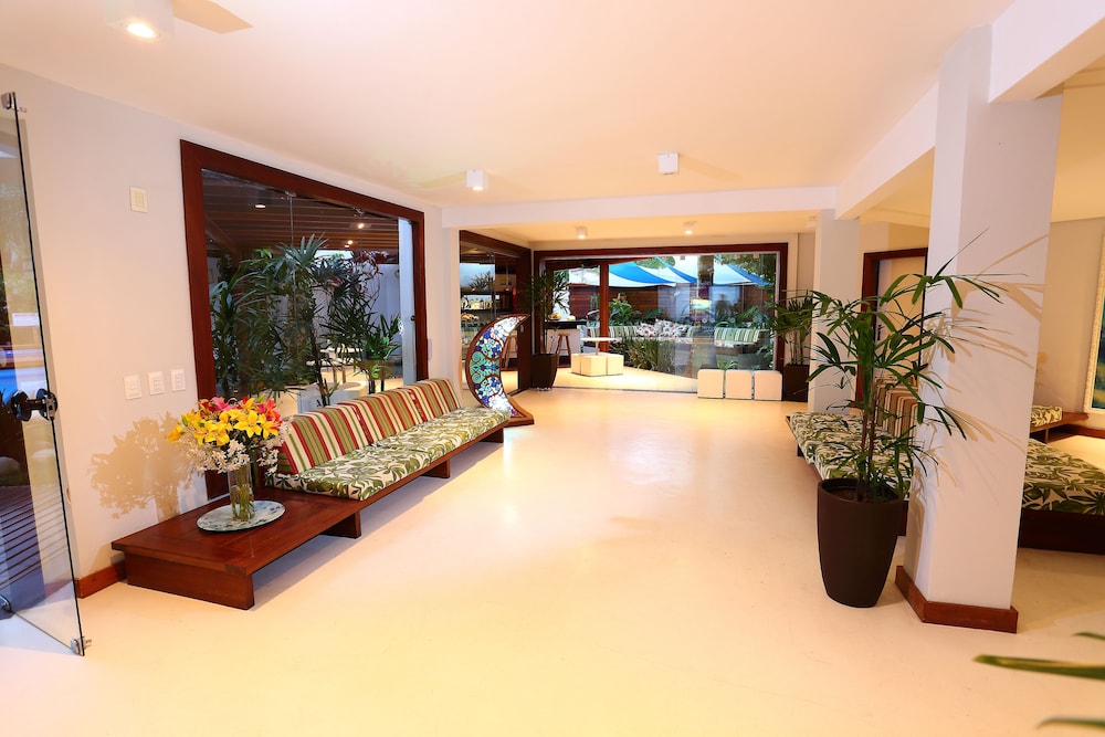 Flamingo Beach Rede Soberano 32/53