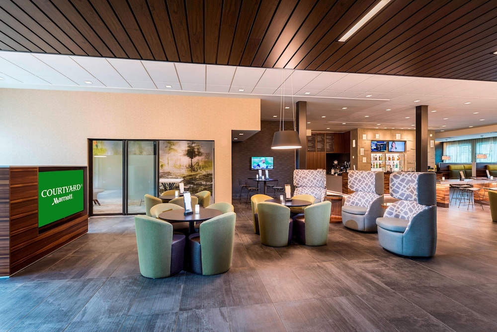 Courtyard By Marriott Tampa Northwest/Veterans Expressway 36/50