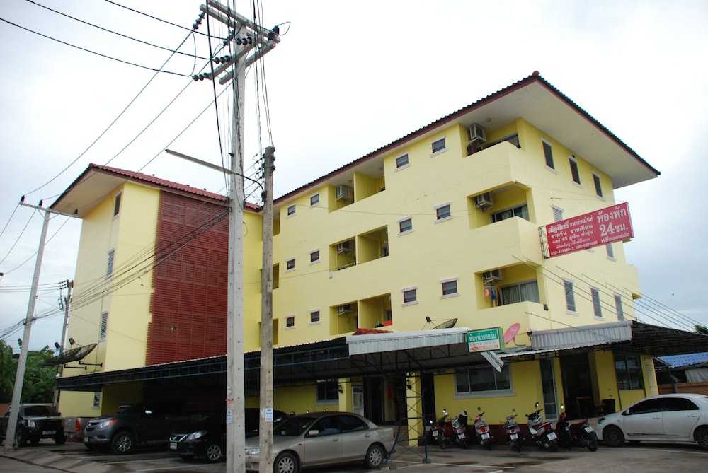 Nuttasit Apartment 2/34