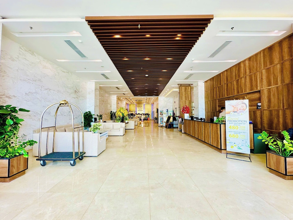 Lobby at Yarra Ocean Suites Danang, DA NANG