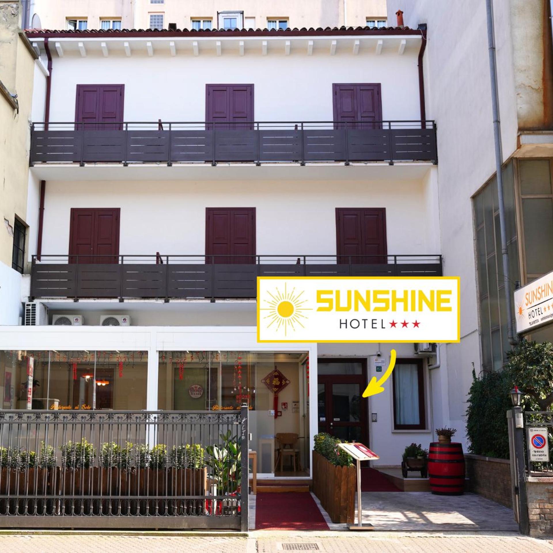 Sunshine HOTEL 1/50