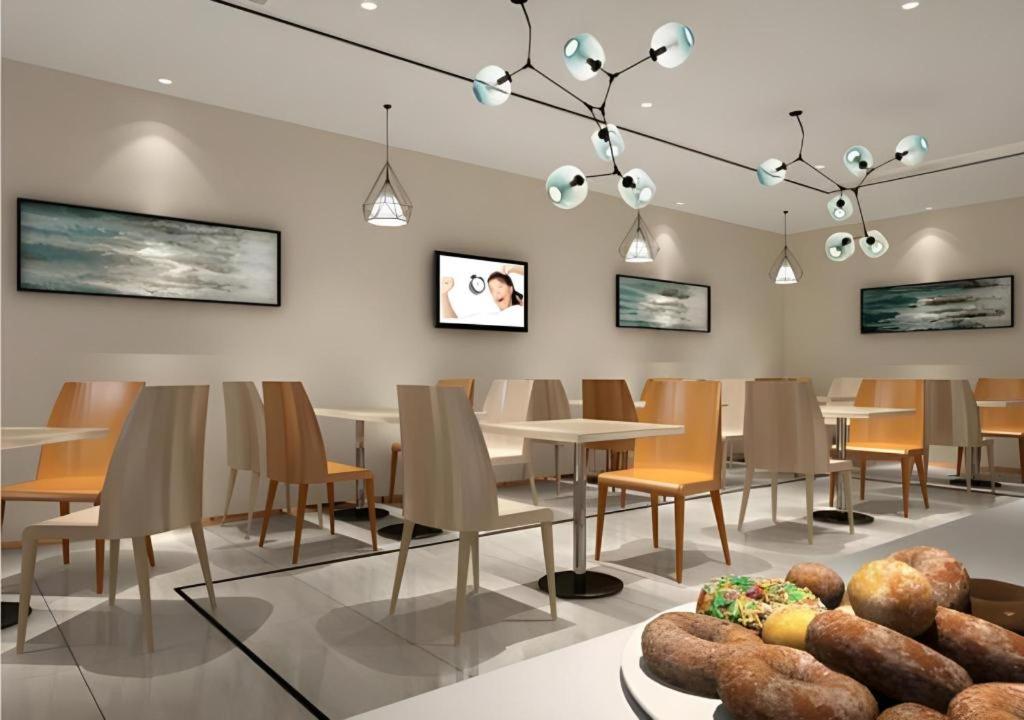 City Comfort Inn (Dongguan Gaobu Avenue) 34/54