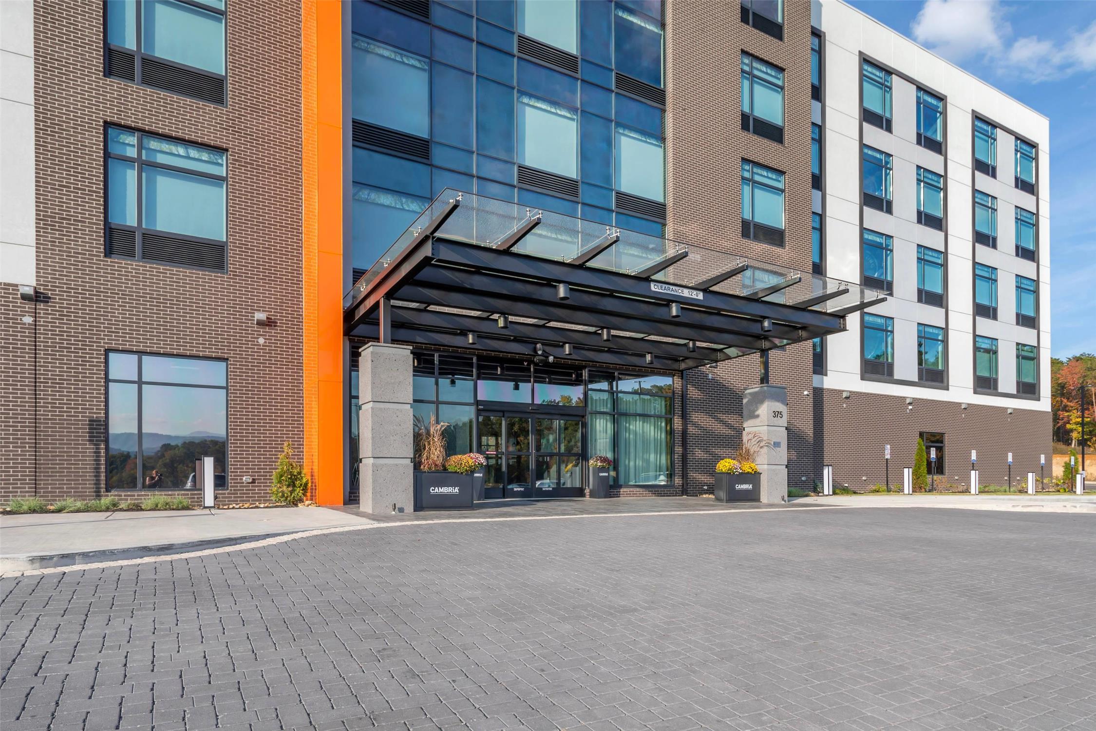 Cambria Hotel Pigeon Forge 24/26