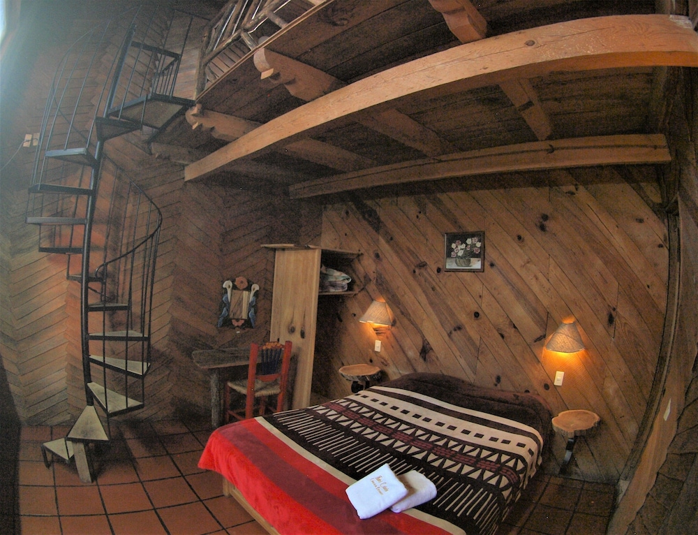Hotel Cabanas Los Ruisenores 15/35