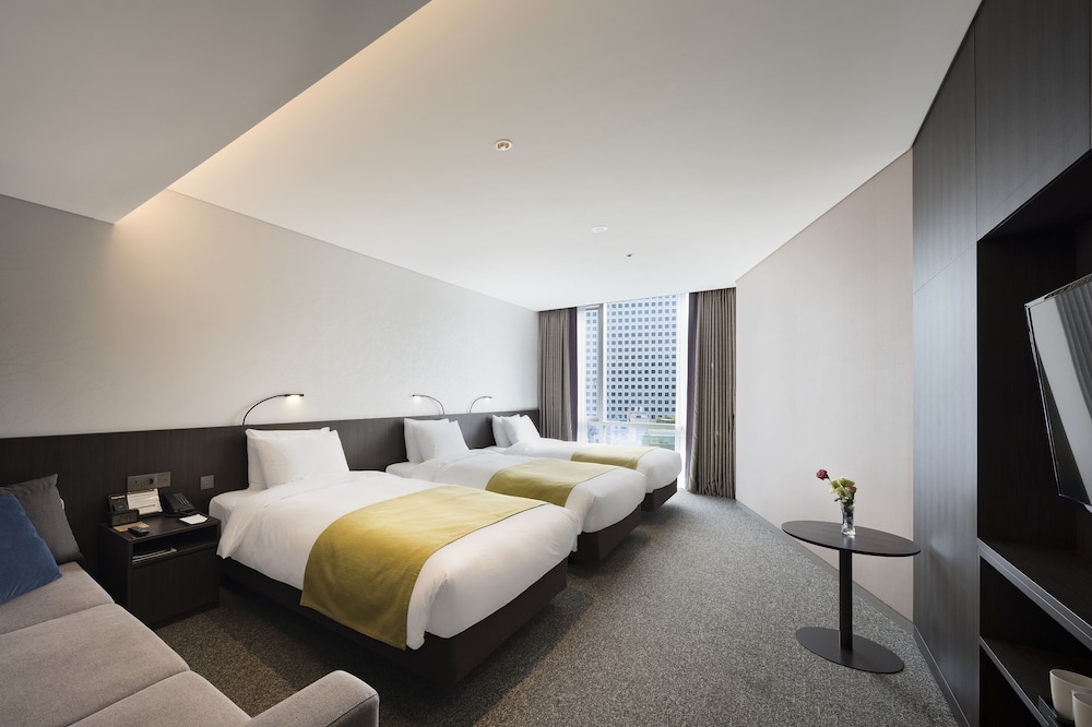 Nine Tree by Parnas Seoul Myeongdong 2 20/65
