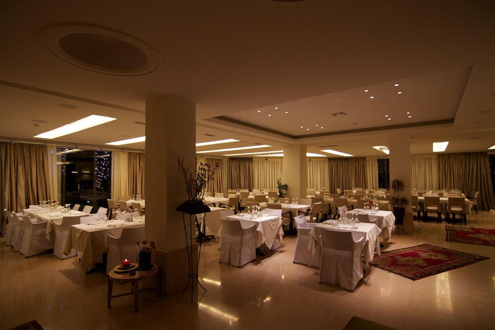 Elysion Hotel 31/43