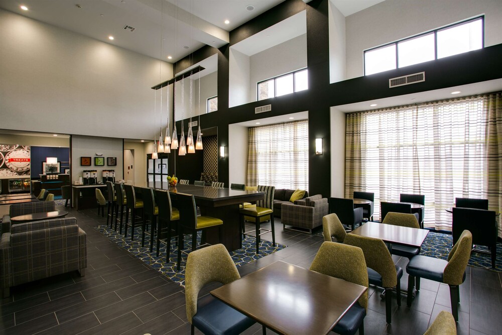 Hampton Inn Suites Dallas Ft Worth Airport South Tx 40/49