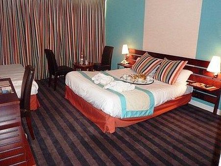 La Petite Rade Hotel 10/38