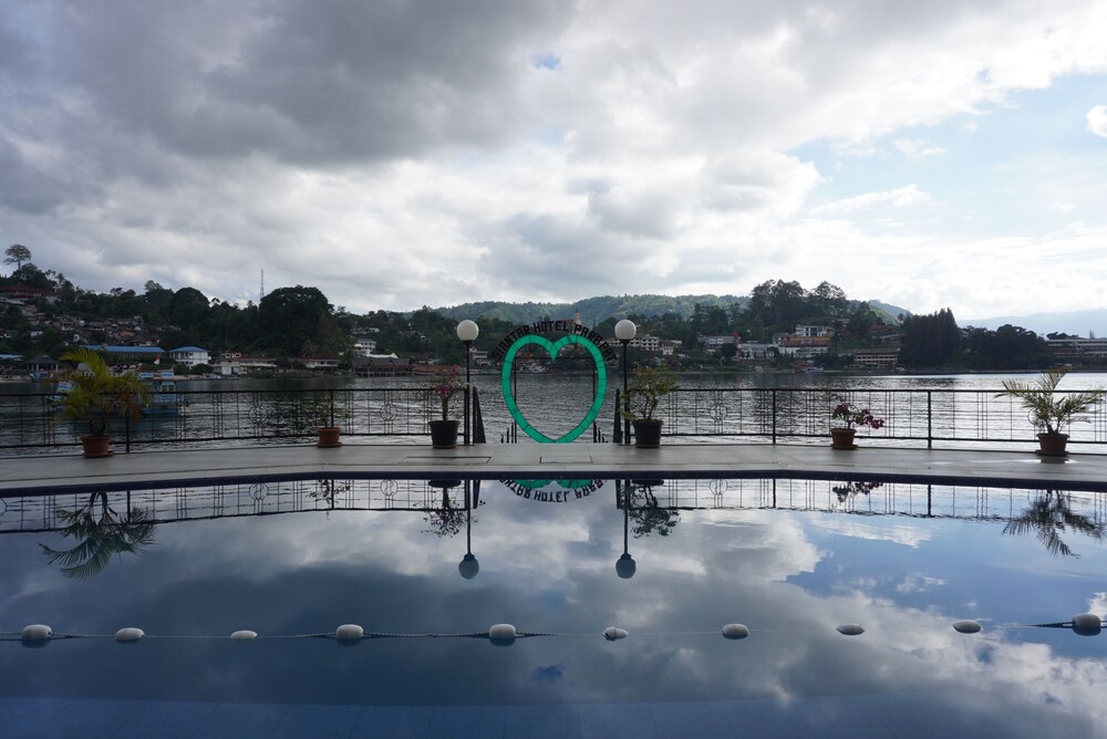 Siantar Hotel Parapat 30/44