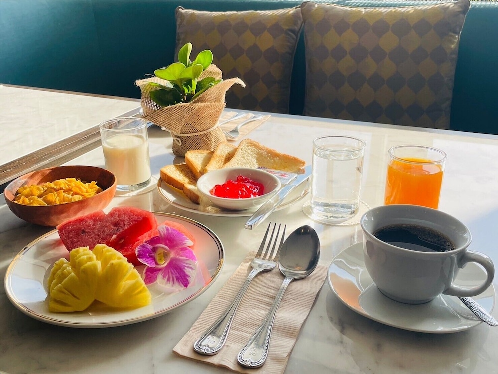 Indochina Hotel 27/50