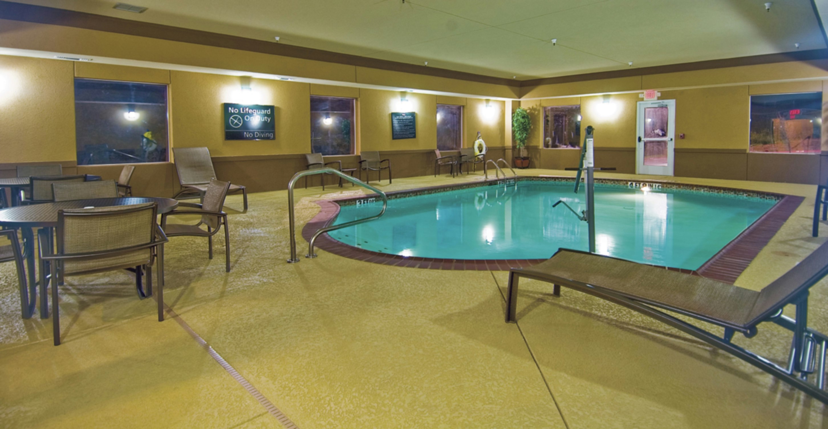 Hampton Inn & Suites Palestine 23/31